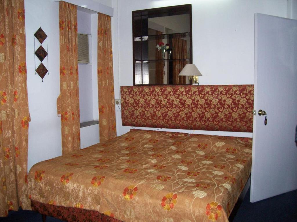 Blue Chip Hotel Kalkutta Kültér fotó